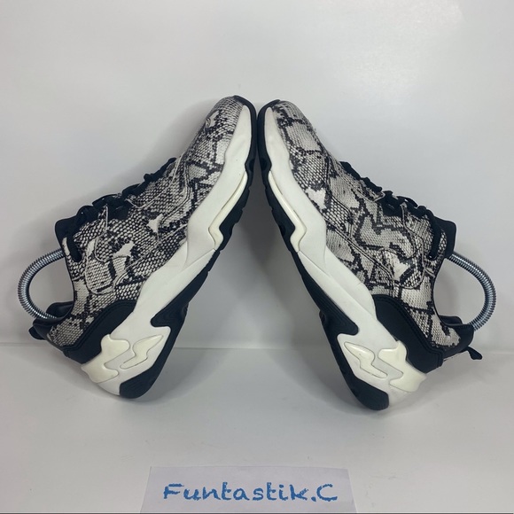 ❌SOLD❌ Bershka Snakeskin Print Platform Sneakers Shoes Womens Sz EU: 39, US: 8.5 - Picture 5 of 11